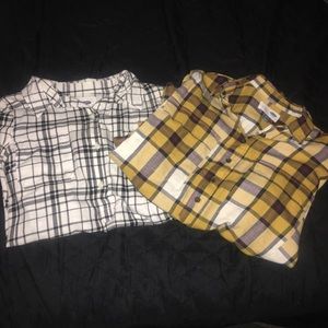 2 Old Navy Boyfriend Flannels sz M